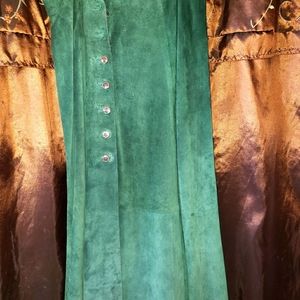 Leather/suede buttoned skirt